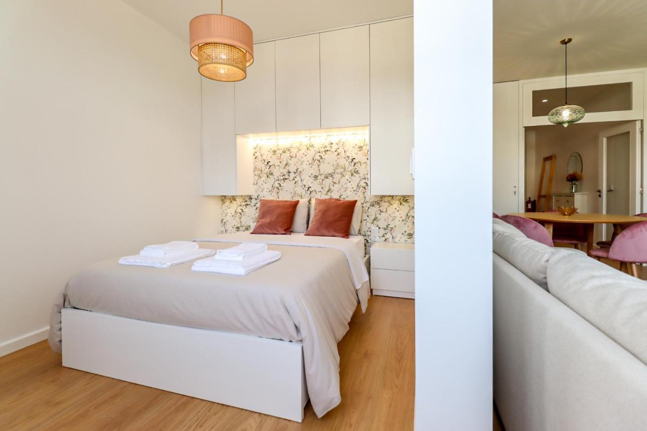 Santa Luzia Views - Modern City Centre Apartment With Iconic Views Viana do Castelo Exterior photo